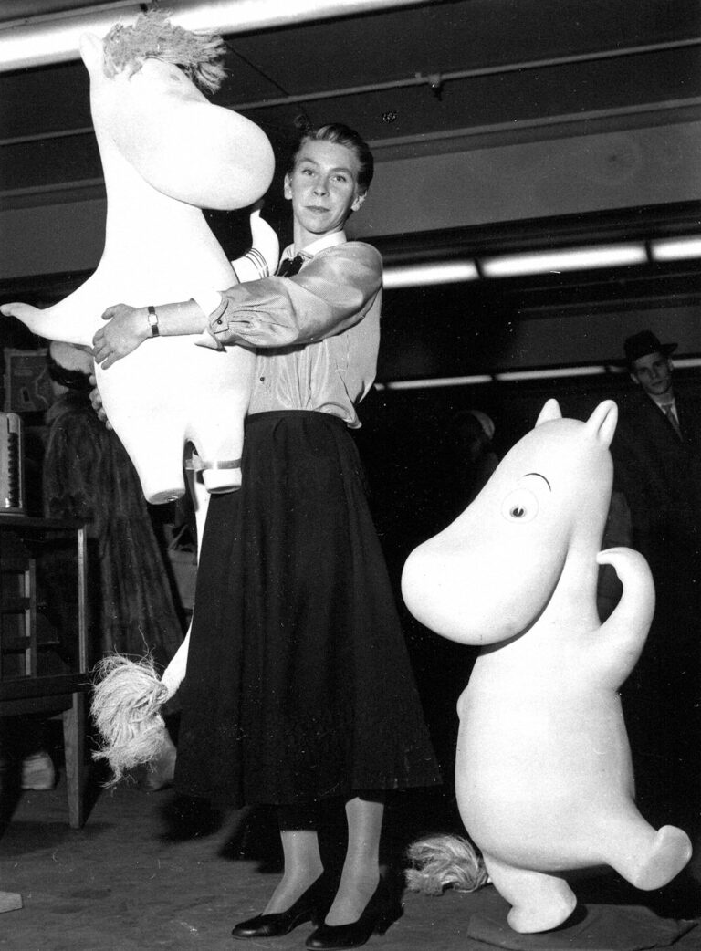 Tove Jansson, Snorkmaiden and Moomintroll at Stockmann, 1956.
